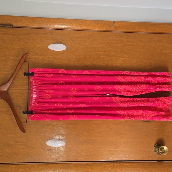 Linea Donatella Brand, Bohemian Pink Two-Piece Set Pajamas Size Small. - Picture 3 of 4